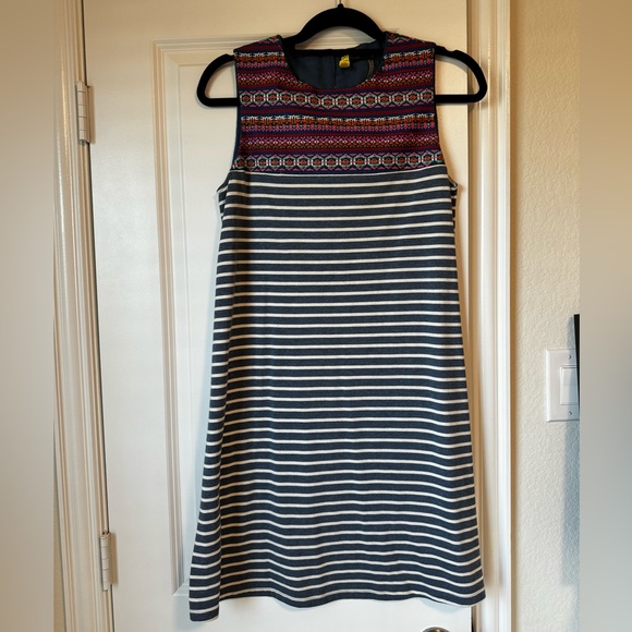 THML | Boho Striped Embroidered Shift Dress - Picture 3 of 9